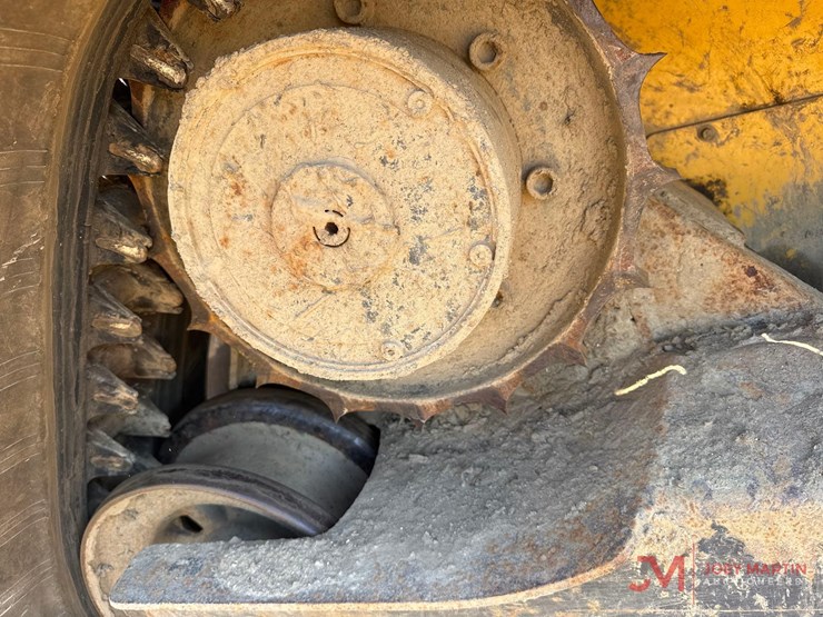 deere-ct332-image-14