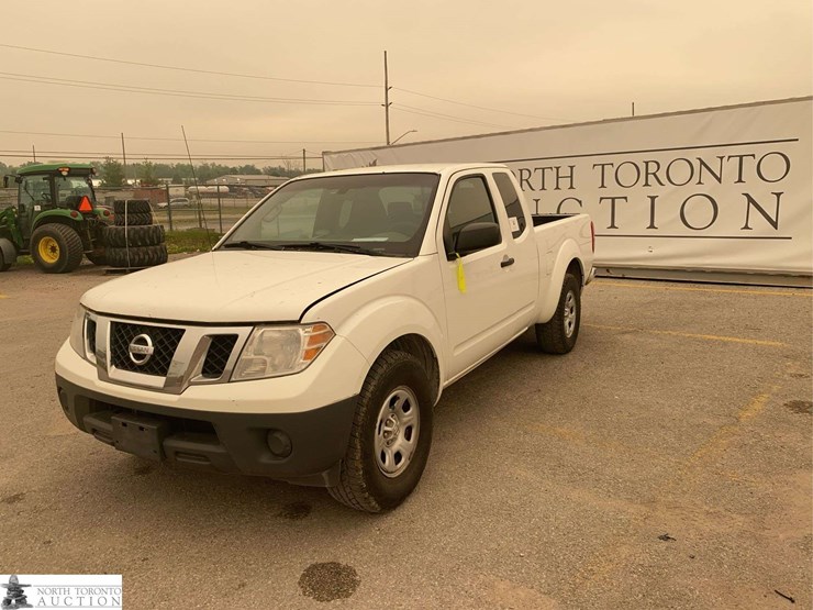 2014-nissan-frontier-image-1