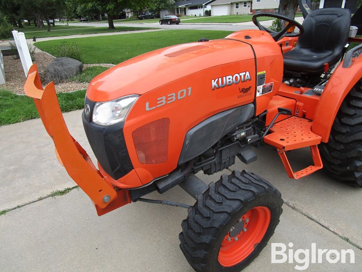 2014-kubota-l3301d-image-9