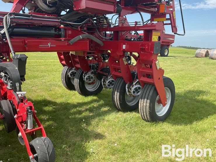 2024-case-ih-2150-image-16