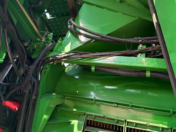 2011-john-deere-9770-sts-image-9