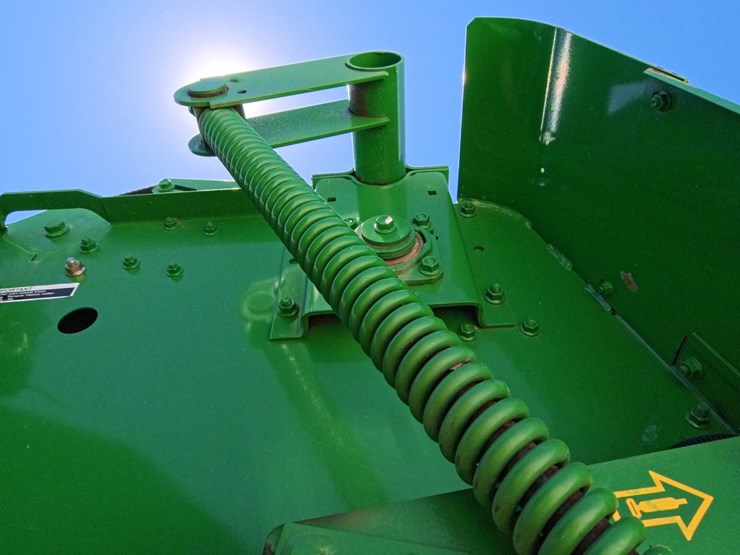 john-deere-557-image-51