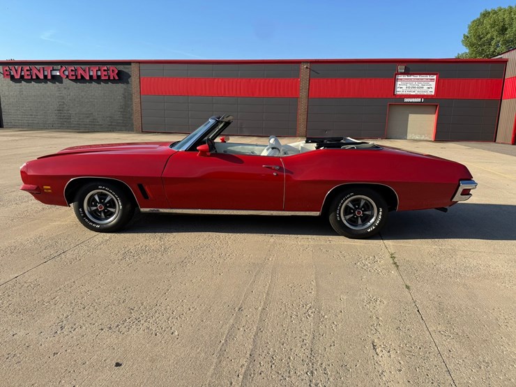 #1877-•-1972-pontiac-lemans-convertible-image-2