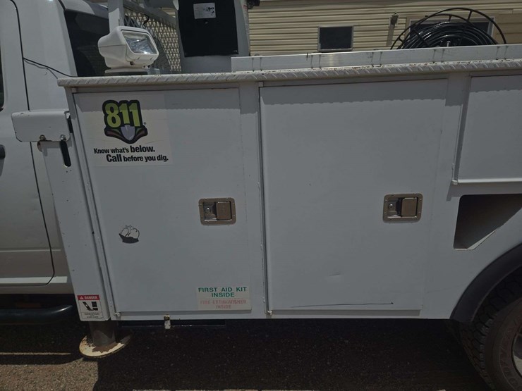 2011-ram-4500-slt-image-9