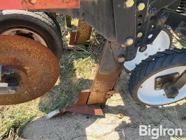case-ih-2500-image-16