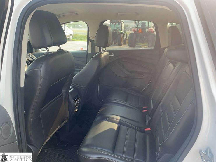 2017-ford-escape-image-14