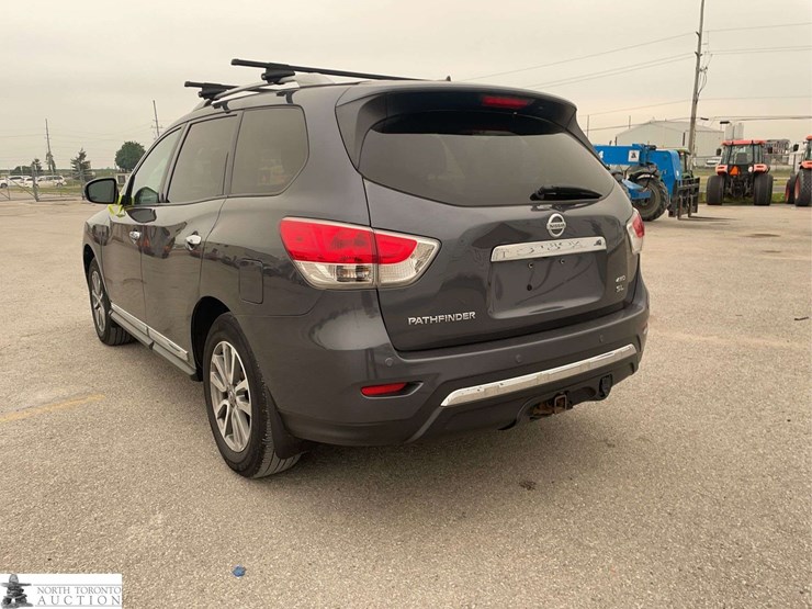 2014-nissan-pathfinder-image-7