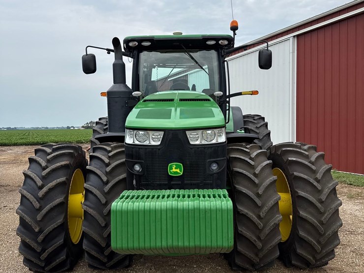 2014-john-deere-8320r-image-8
