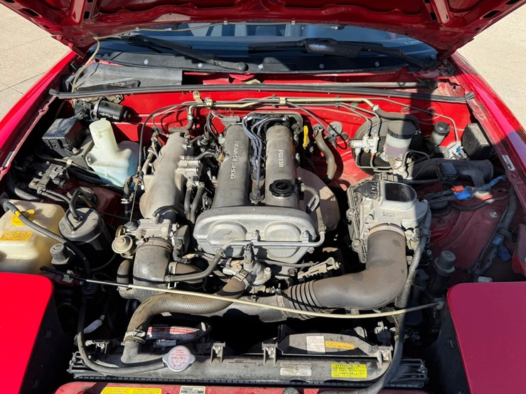 #1872-•-1990-mazda-miata-convertible-image-39