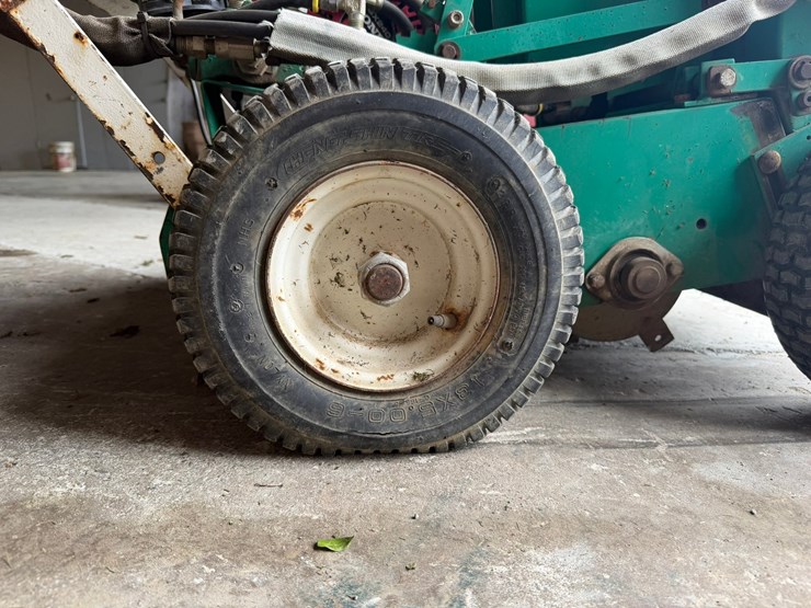 #4058-•-lesco-renovator-20-walk-behind-slit-seeder-image-31