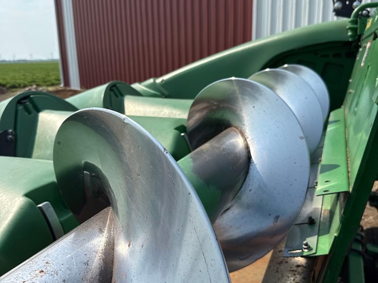 2012-john-deere-608c-image-31