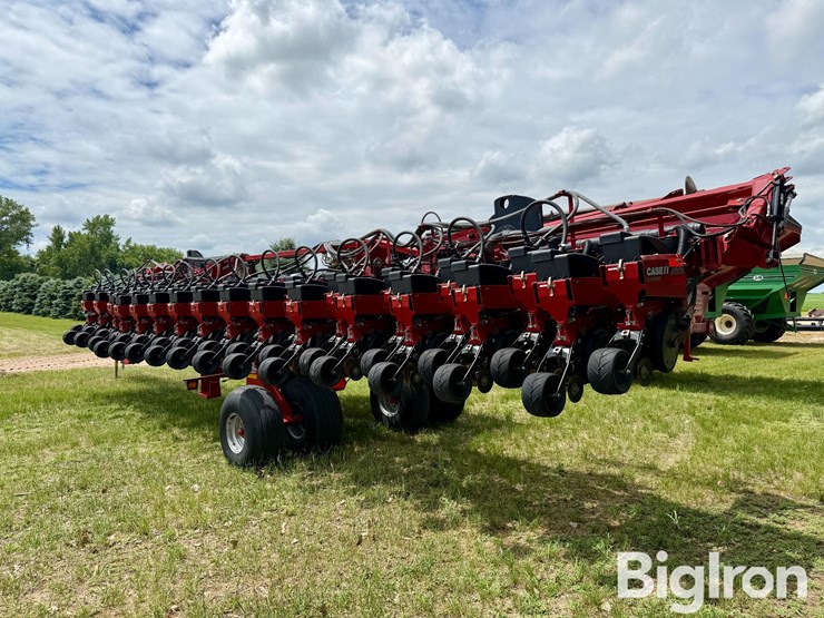 2011-case-ih-1240-image-7