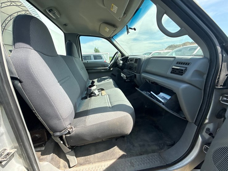 2002-ford-f250-image-27