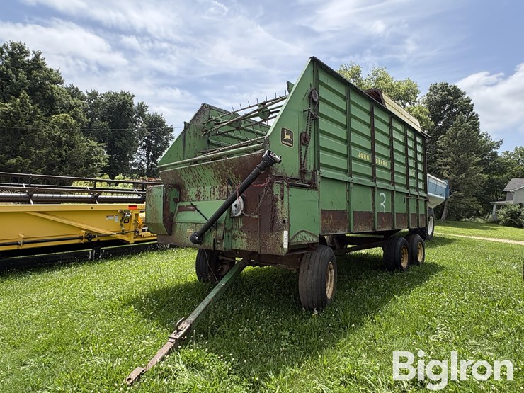 john-deere-716a-image-1