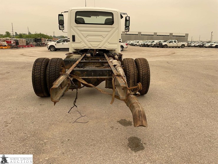 2017-international-durastar-4300-image-6