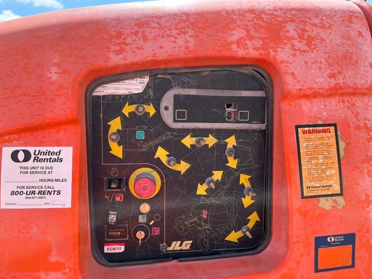 2011-jlg-600aj-image-14