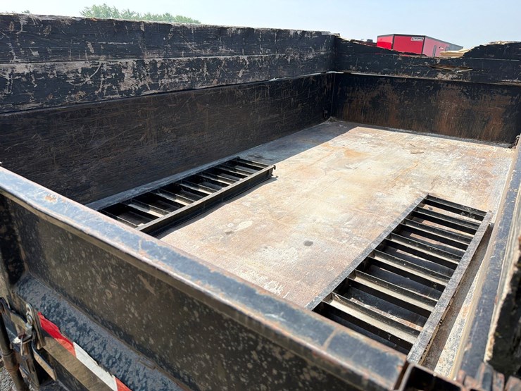 #1545-•-2015-pj-7x14-14k-dump-trailer-image-3