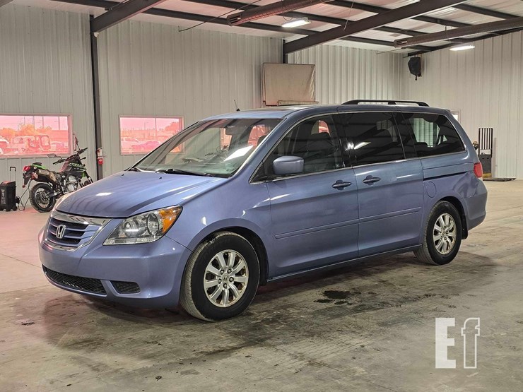 2010-honda-odyssey-image-1