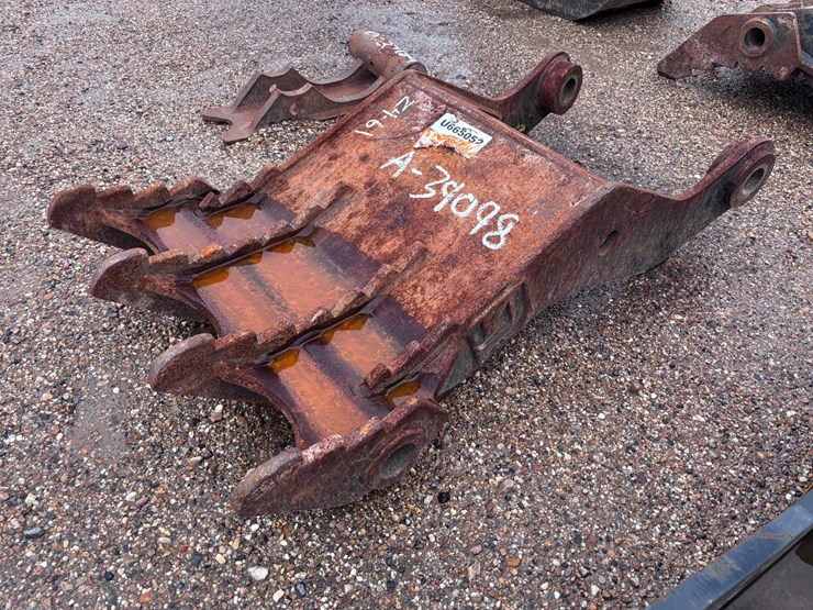 #39098-•-26in-excavator-thumb-image-2