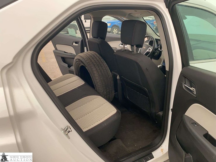 2011-chevrolet-equinox-image-17