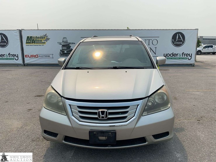 2008-honda-odyssey-image-2