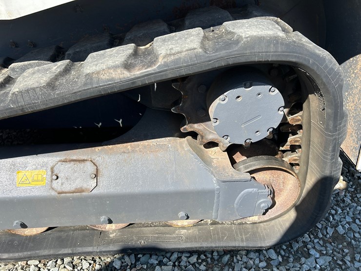 2019-takeuchi-tl10v2-image-59