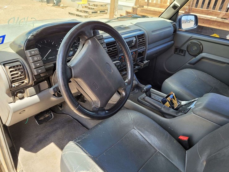 1996-land-rover-discovery-hardtop-4d-image-17