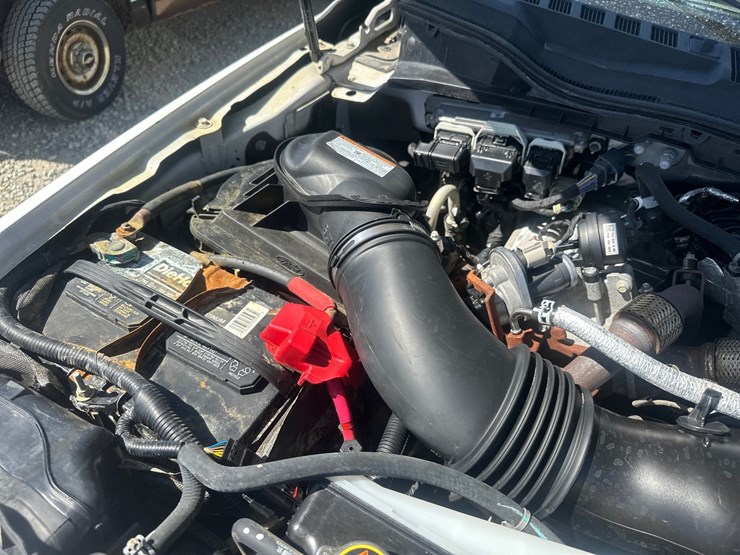 2019-ford-f550-image-38