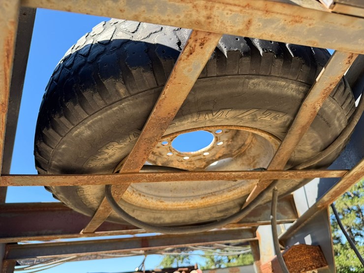 #1888-•-2004-friesen-welding-load-warrior-7-ton-gooseneck-trailer-image-48