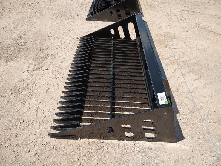 wolverine-sb66-67"-skid-steer-skeleton-rock-bucket-image-2