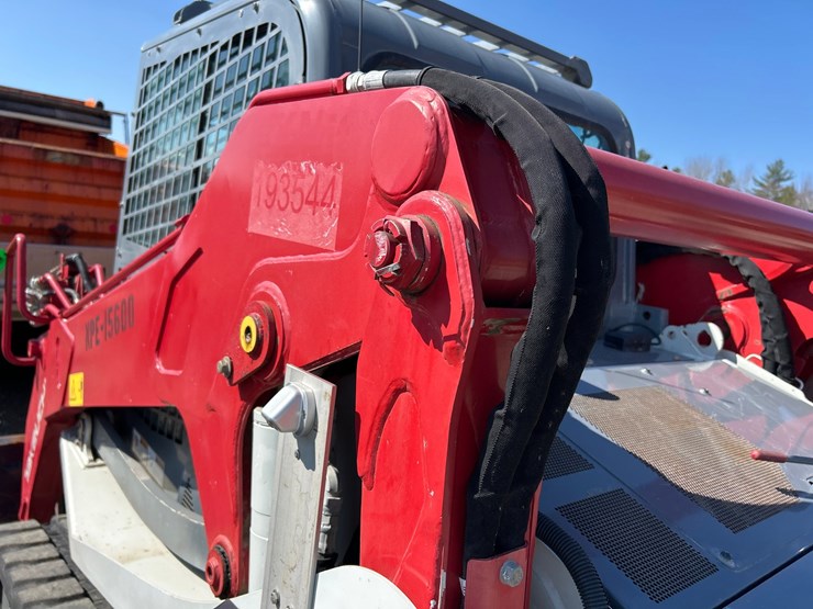 2019-takeuchi-tl10v2-image-21