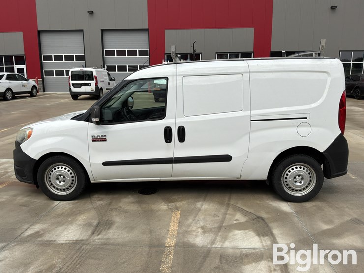 2017-ram-promaster-city-image-8
