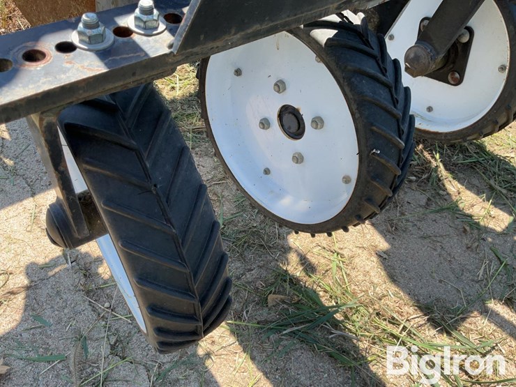 case-ih-2500-image-20
