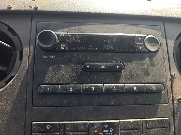 2013-ford-f350-image-49