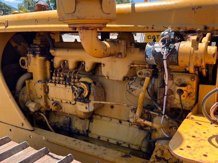 caterpillar-d6-image-8