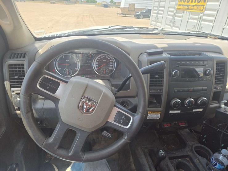 2011-ram-4500-slt-image-28