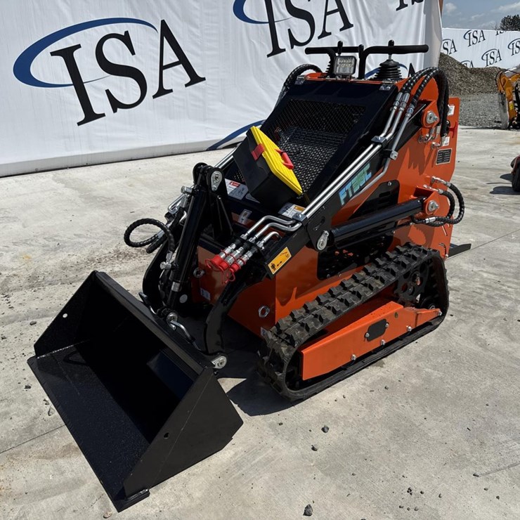 #5017 • Unused Future FT36C Mini Skid Steer