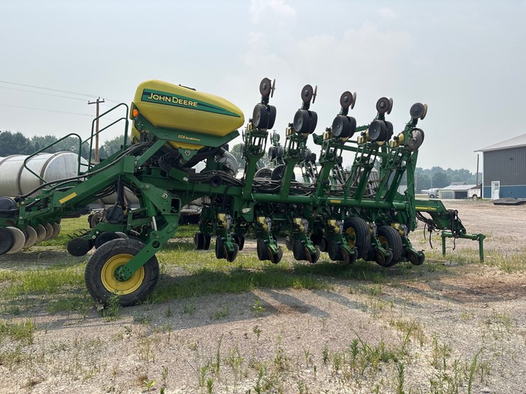john-deere-1790-image-6