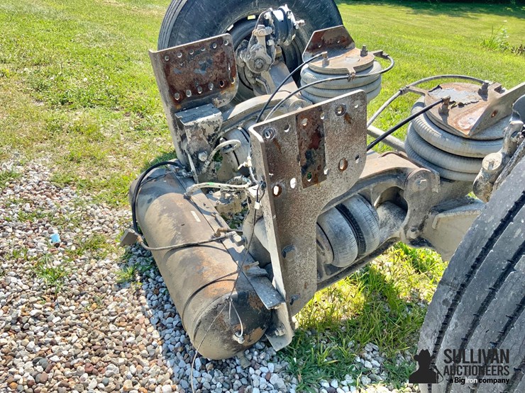 peterbilt-389-image-9
