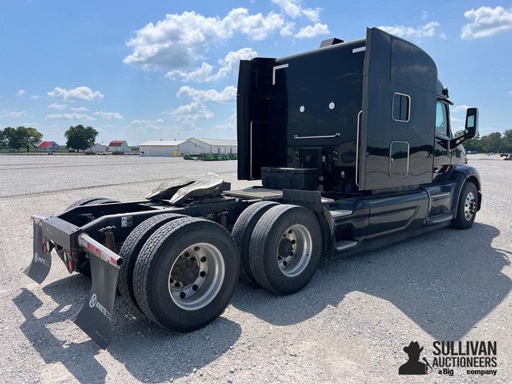 2015-peterbilt-579-image-5