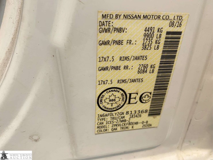 2016-nissan-nv3500hd-image-31