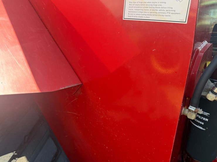 2014-case-ih-470-image-83