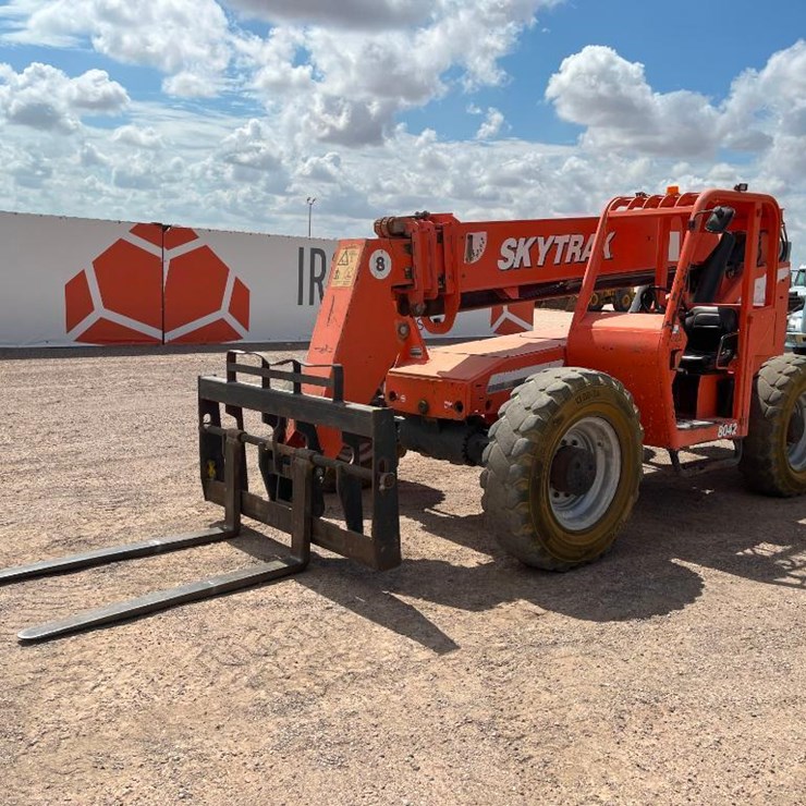 2005 SKY TRAK 8042