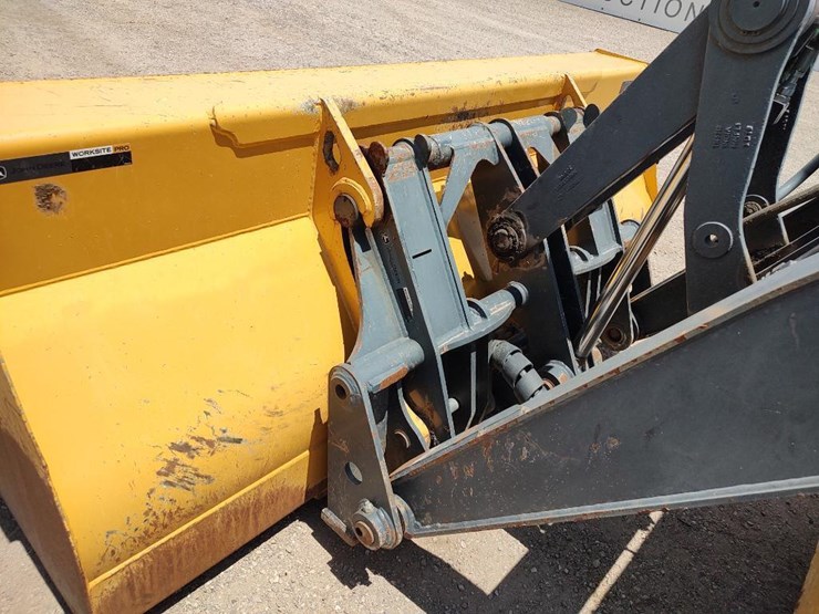 2016-deere-310sl-hl-image-11