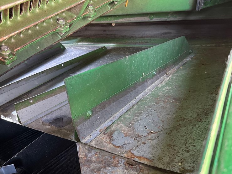 2011-john-deere-9770-sts-image-34
