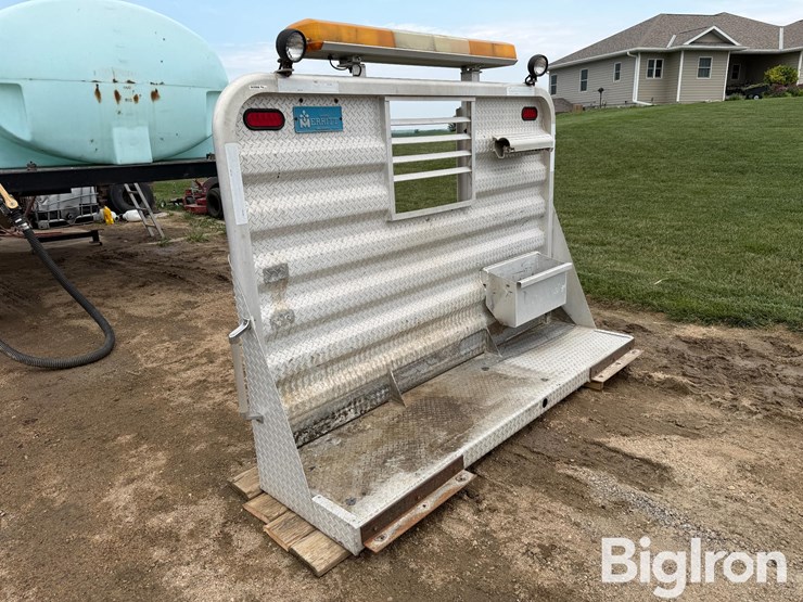 merritt-truck-headache-rack-image-3