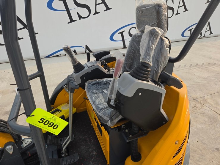 #5090-•-2026-future-ft30-mini-excavator-image-41