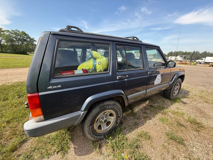 2001-jeep-cherokee-image-6