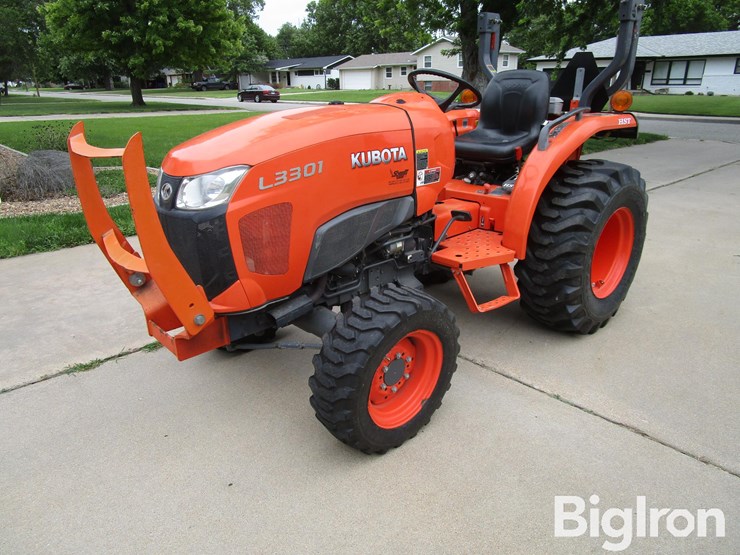 2014-kubota-l3301d-image-1
