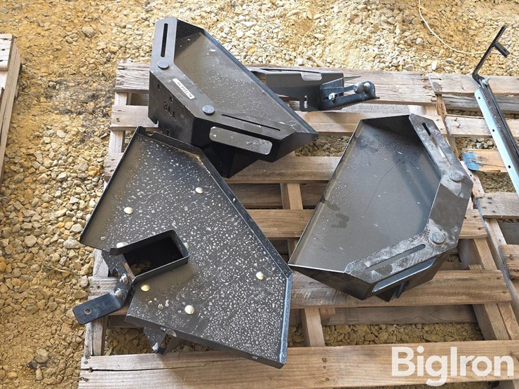 tractor-cab-corner-cubby-image-8